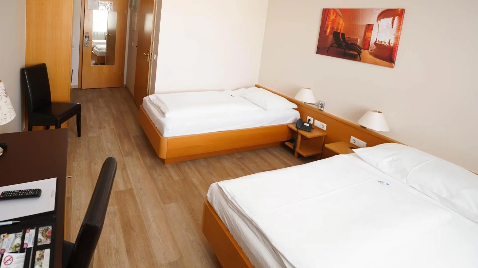 Hotel Novapark Flugzeughotel Graz